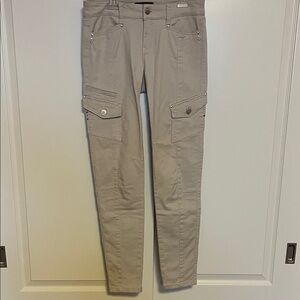 White House Black Market cream Skinny Pants